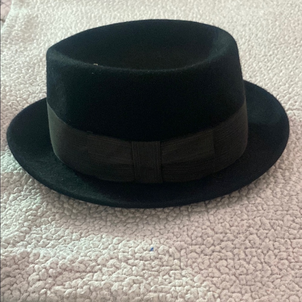 Elegant Black Fedora with Ribbon